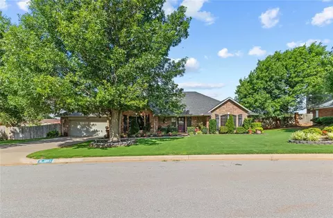 1901 Pamela Ln, Weatherford, OK 73096