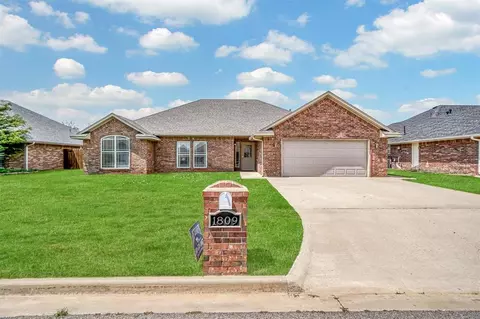 1809 Foxtail Cir, Altus, OK 73521 photo 1