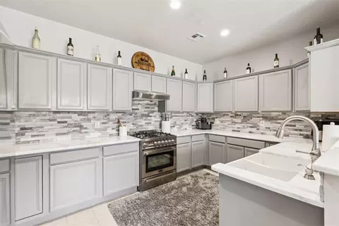1800 NW 161st Pl, Edmond, OK 73013