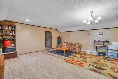207 E Pine Ave, Sayre, OK 73662 photo 7