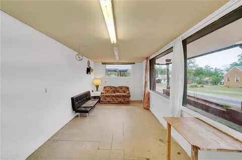 207 E Pine Ave, Sayre, OK 73662 photo 15