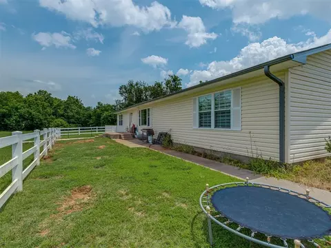 111 E Memorial, Marlow, OK 73055 photo 34