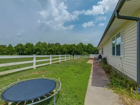 111 E Memorial, Marlow, OK 73055 photo 33