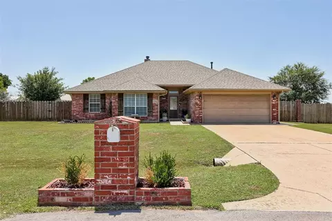 1106 Polk St, Piedmont, OK 73078