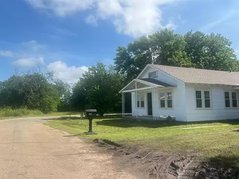 1001 E Vine St, Cushing, OK 74023 photo 3