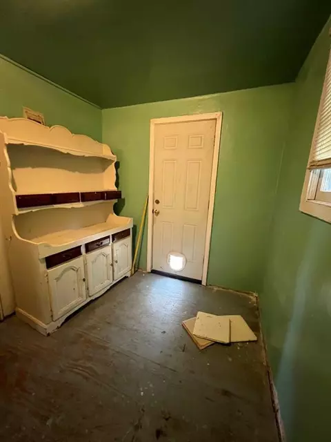 1139 E 2nd St, Cushing, OK 74023 photo 11