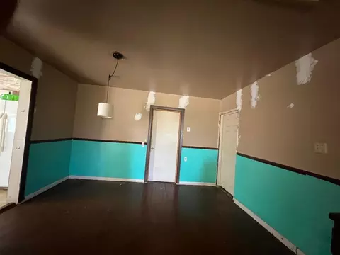 1139 E 2nd St, Cushing, OK 74023 photo 3