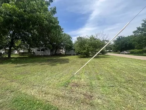 1139 E 2nd St, Cushing, OK 74023 photo 13