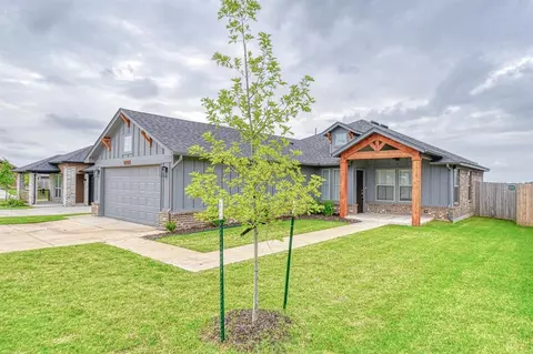 12712 NW 4th St, Yukon, OK 73099