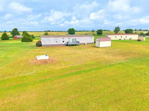 Undisclosed, Mcloud, OK 74851 photo 9