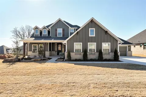 7924 Amber Ridge Dr, Edmond, OK 73034