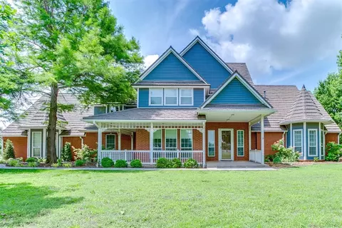11748 SW 54th St, Mustang, OK 73064