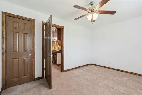 Bedroom - 1009 Eagle Dr, Moore, OK 73160 photo 4 of 4