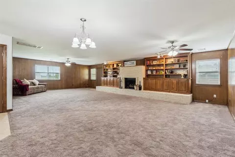 Living - 1009 Eagle Dr, Moore, OK 73160 photo 2 of 3