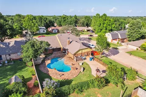 3425 Cheyenne Dr, Edmond, OK 73013