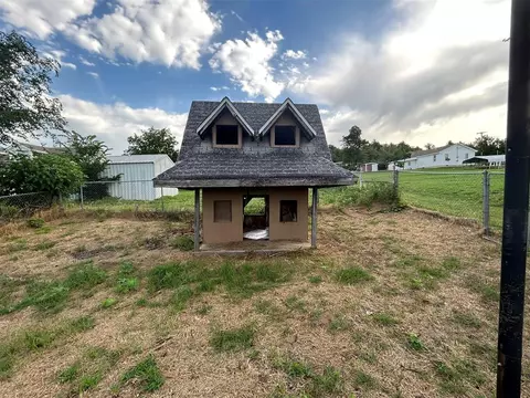 102 Ne Ave, Cement, OK 73017 photo 35