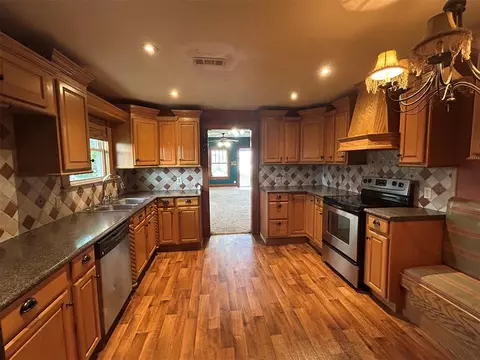 102 Ne Ave, Cement, OK 73017 photo 9