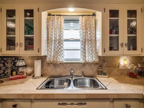 3708 N Bryan Ave, Bethany, OK 73008 photo 19