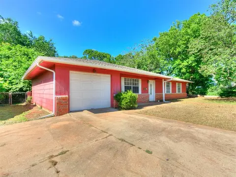 532 E Anna St, Shawnee, OK 74801