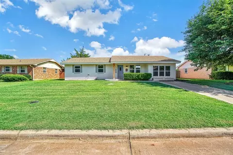 1608 Truman Dr, Altus, OK 73521