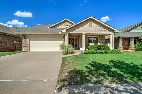 18205 Agua Dr, Edmond, OK 73012