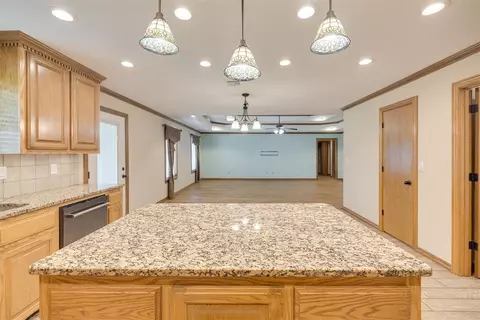 1120 Elizabeth Dr, Checotah, OK 74426 photo 10