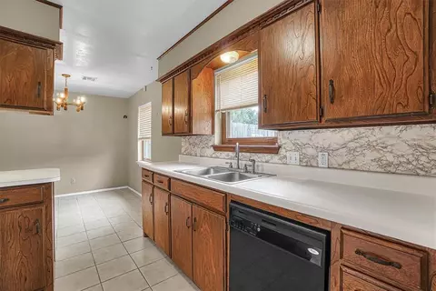 908 S Trail Dr, Altus, OK 73521 photo 18