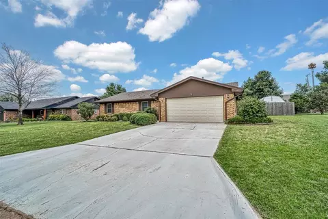 908 S Trail Dr, Altus, OK 73521 photo 3