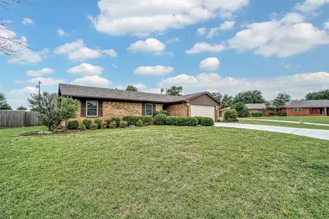 908 S Trail Dr, Altus, OK 73521 photo 4