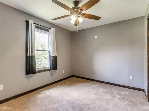 204 E Washington St, Crescent, OK 73028 photo 19
