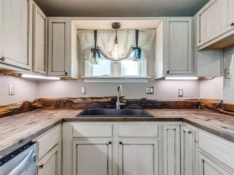204 E Washington St, Crescent, OK 73028 photo 16