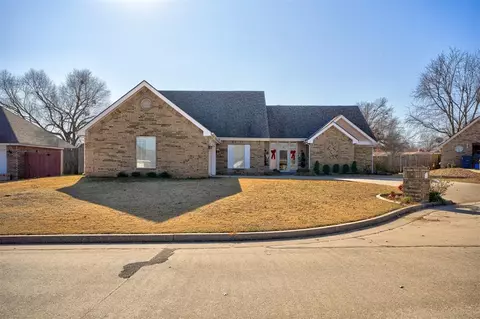 9 Brentwood Pl, Shawnee, OK 74804