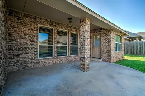 3904 Normandy Rd, Edmond, OK 73013 photo 19
