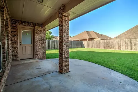 3904 Normandy Rd, Edmond, OK 73013 photo 18