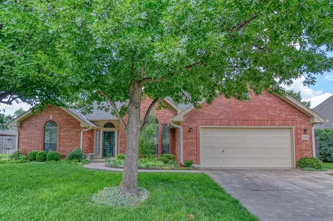 2504 Lauriston Dr, Norman, OK 73072