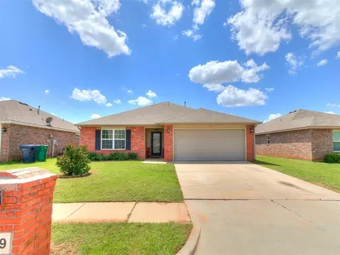2909 Thompson Farm Ln, Yukon, OK 73099