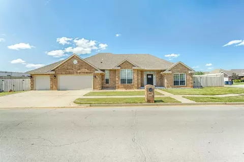 809 SW 158th St, Oklahoma City, OK 73170