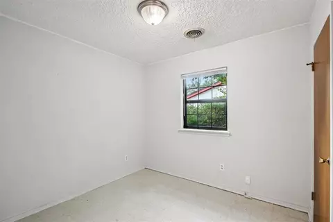 512 N Front St, Noble, OK 73068 photo 17