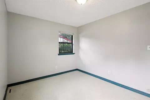 512 N Front St, Noble, OK 73068 photo 15