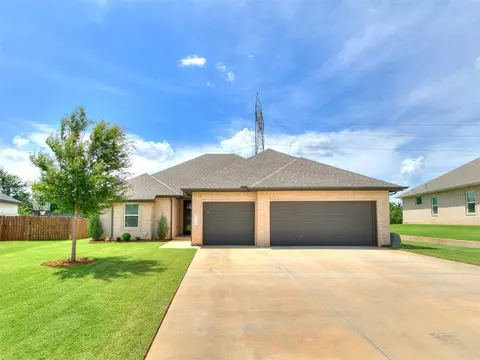 15109 Caspian Ln, Edmond, OK 73013