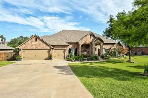 1311 Frontier Cir, Edmond, OK 73025