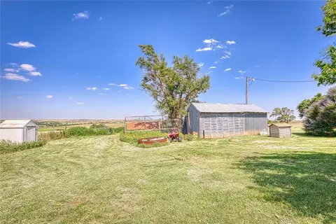 22807 E 1070 Rd, Clinton, OK 73601 photo 11