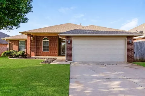 10928 NW 38th Ter, Yukon, OK 73099