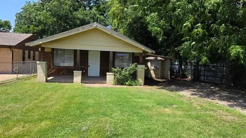 1325 SW 28th St, Oklahoma City, OK 73108