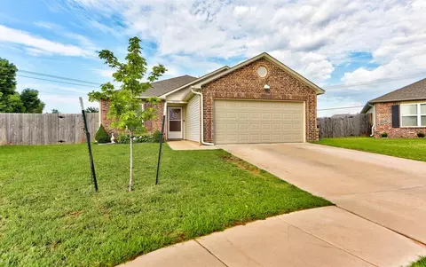 10544 NW 17th St, Oklahoma City, OK 73127