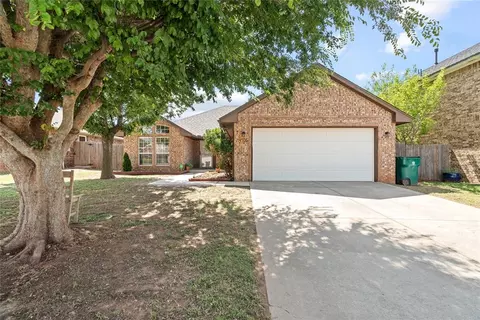 4705 Stag Horn Dr, Yukon, OK 73099