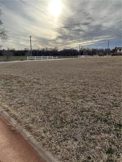 101 Gambel Ln, Elk City, OK 73644