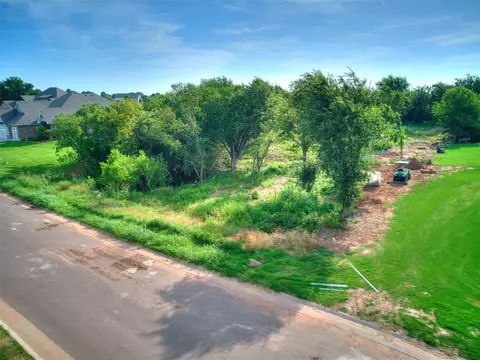 13460 Blue Star St, Edmond, OK 73025