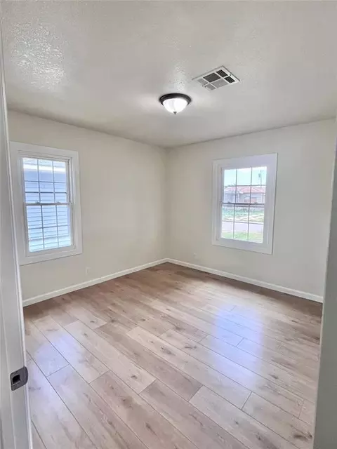 1329 E Spruce St, Altus, OK 73521 photo 13