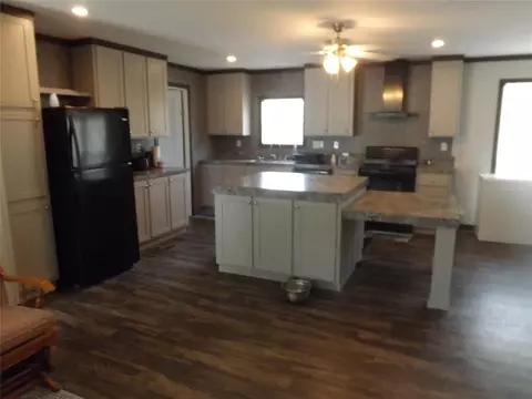 413 NW 3 Rd St, Tipton, OK 73570 photo 21